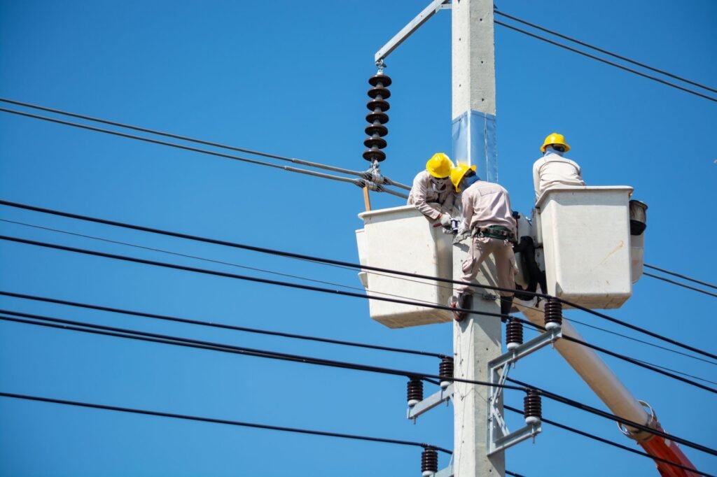 electrician work in the Netherlands — pay, conditions, requirements